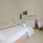 شقة Sunflower كساميل