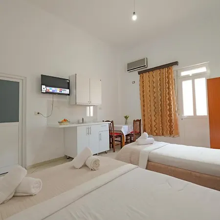 Apartment Sunflower Ksamil