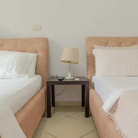 Sunflower Apartment Ksamil