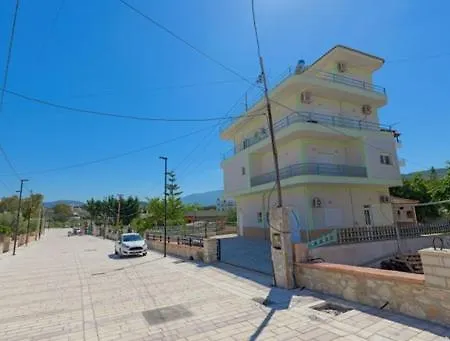 Sunflower Apartment Ksamil
